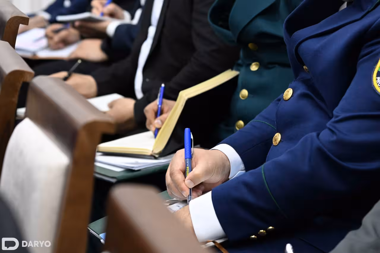 <p><b>Prokuratura, ichki ishlar va soliq rahbarlari sektor ishidan ozod qilinadi — prezident farmoni</b></p>