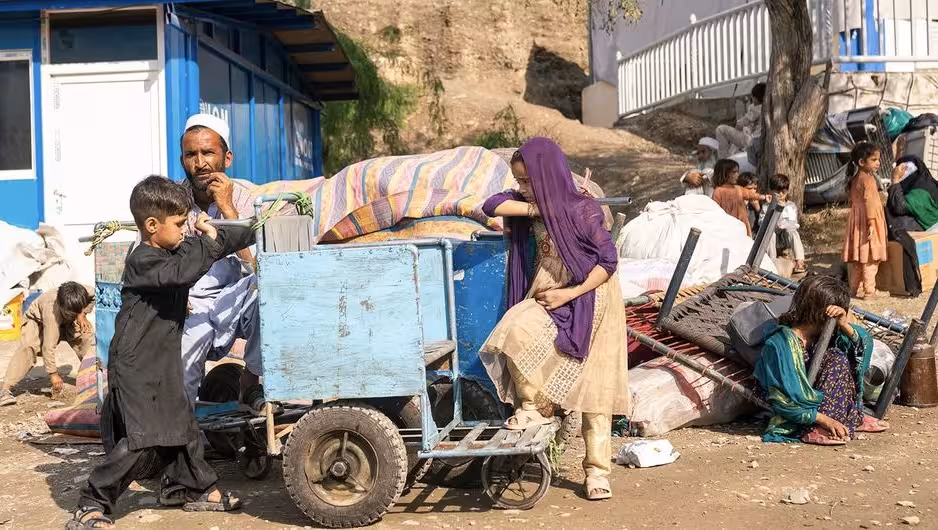 UNHCR warns of worsening crisis as over 250,000 Afghans deported in April, including 96,000 forcibly returned