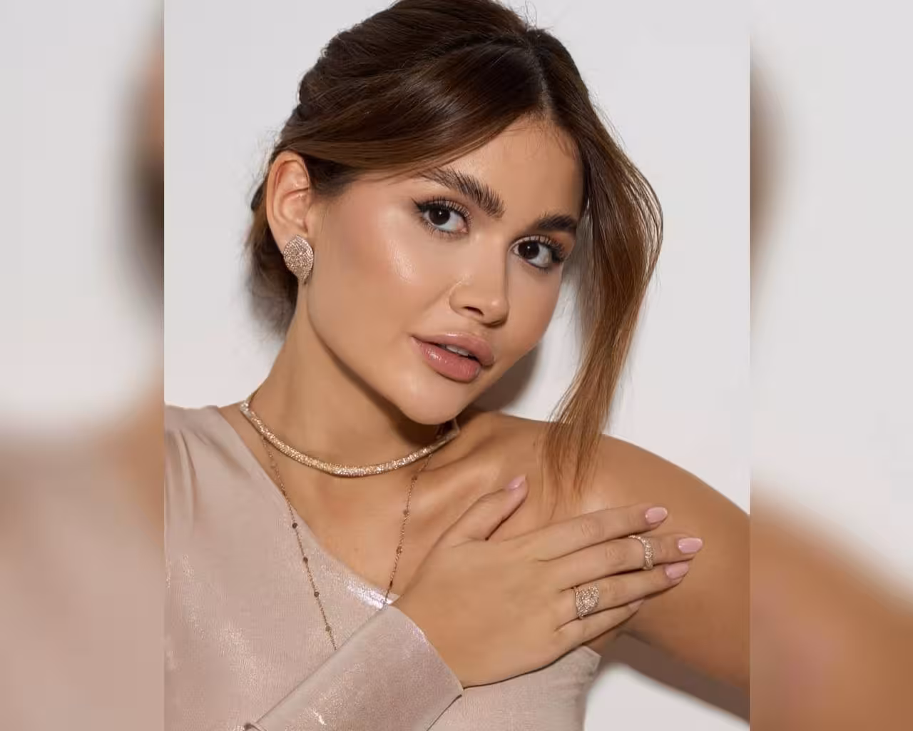 <p><b><strong>“Toshkentga hozircha bormay turganim ma’qul”: Maryam Tillayeva realiti-shoudagi qilmishidan afsusda ekanligi haqida </strong></b></p>