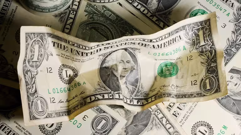 <p>AQSH byudjeti taqchilligi yil boshidan beri 196 mlrd dollarga ko‘paydi<b> </b></p>