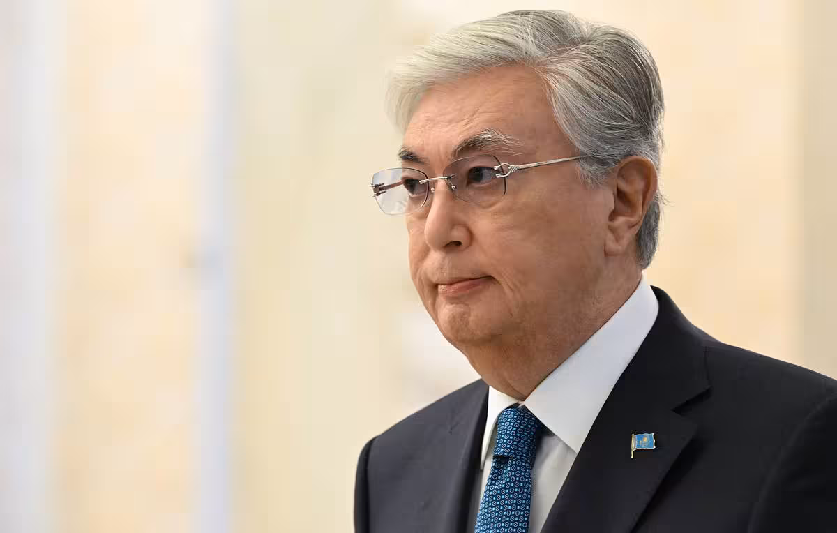 <p><b>“Qimmatbaho taqinchoqlar va kiyim-kechaklardan o‘zini cheklardi” — Qozog‘iston prezidenti onasi va eng qiyin damlari haqida gapirdi</b></p>