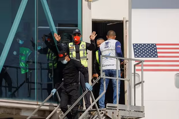 <p>Pentagon migrantlarni Guantanamoga olib borish va qaytarish uchun millionlab dollar sarfladi<b> </b></p>
