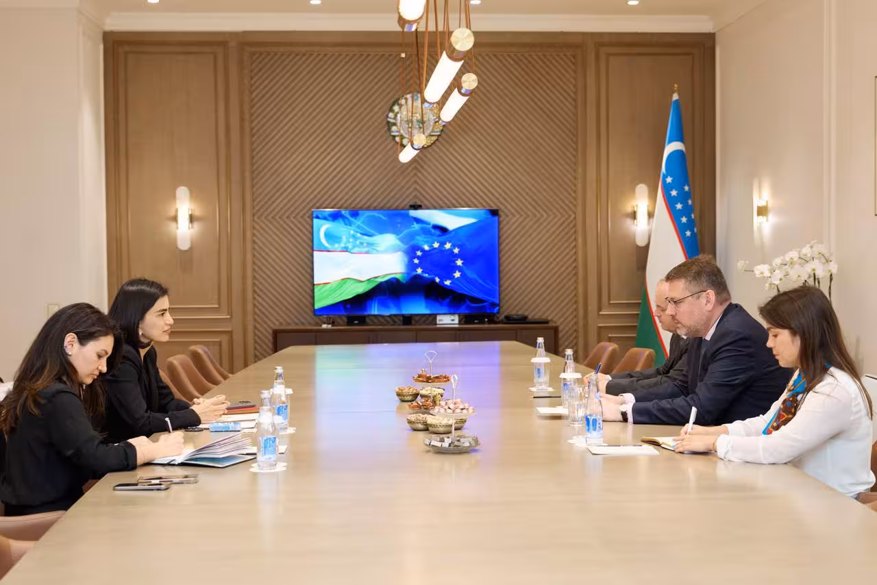 <p><b><strong>Saida Mirziyoyeva Yevropa Ittifoqining Markaziy Osiyo bo‘yicha maxsus vakili bilan uchrashuv o‘tkazdi</strong></b></p>