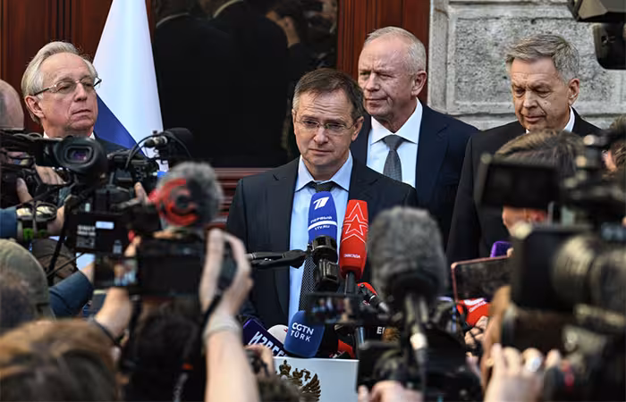 <p><b>“Rossiya Ukraina bilan kelishmovchilik sabablarini bartaraf etishni istayapti” — Medinskiy</b></p>