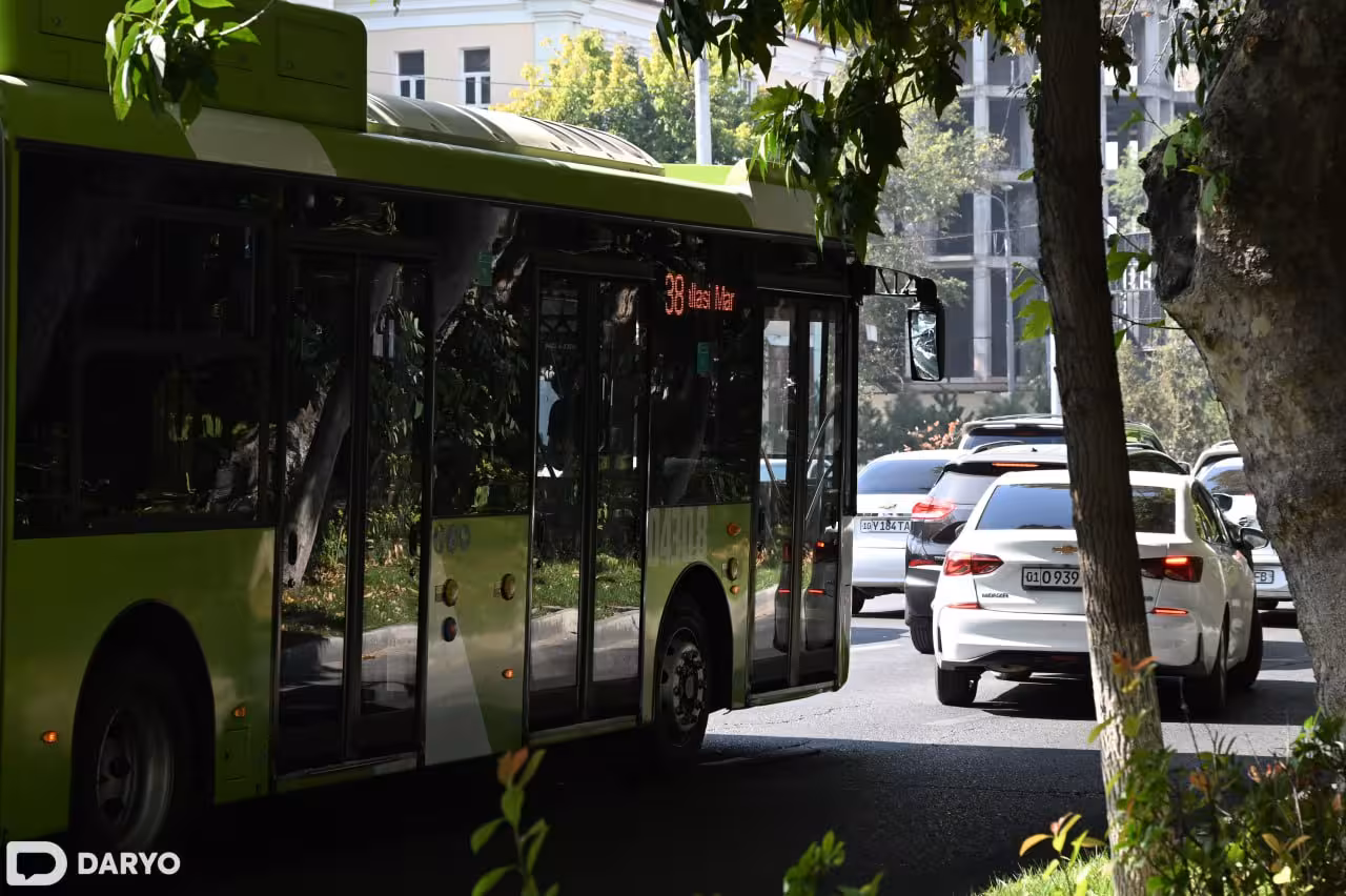 <p><b>Tungi vaqtda avtobusga ajratilgan yo‘lakda boshqa transportlarning harakatlanishiga ruxsat beriladi</b></p>
