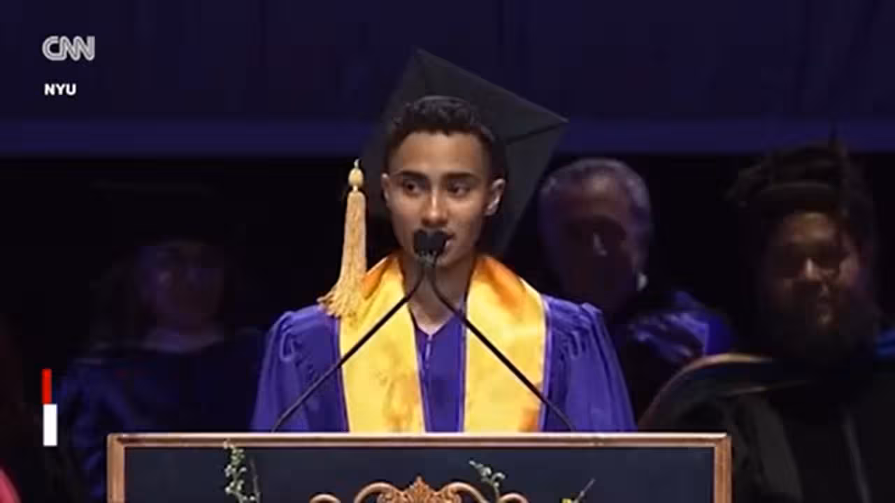 <p><b>Nyu York universiteti bitiruv nutqida G‘azodagi urushni qoralagan talabadan diplomni olib qo‘ydi </b></p>