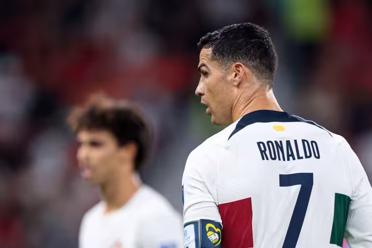 <p><b>Ronaldu qaysi klub futbolchilari bilan hech qachon libos almashmasligini aytdi</b></p>