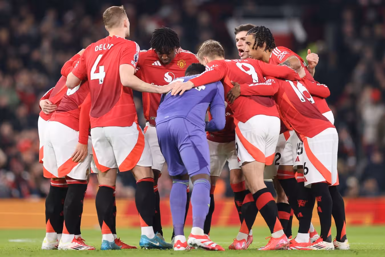 <p><b>&ldquo;Manchester Yunayted&rdquo; yozda 4 futbolchiga &ldquo;chiqish eshigi&rdquo;ni ko&lsquo;rsatadi</b></p>