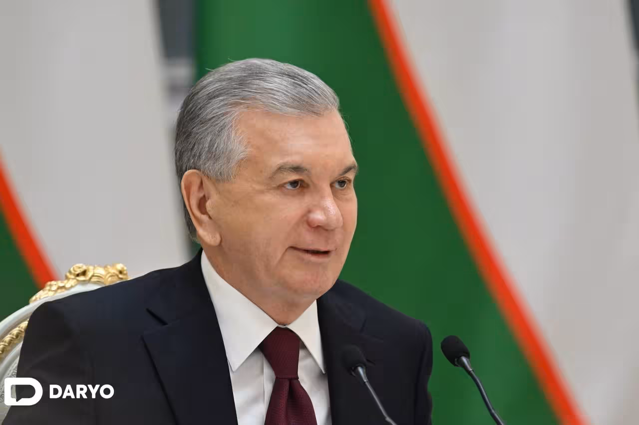 <p><b><strong>Prezident maktablarni bitirayotgan yigit-qizlarga tabrik yo&lsquo;lladi</strong></b></p>