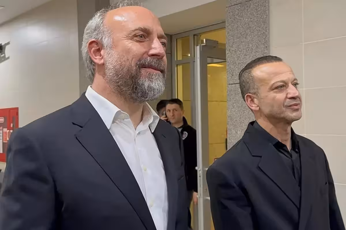 <p><b>Turk kinosi yulduzlari Halit Ergench va Rizo Kojao‘g‘li qamoq jazosiga hukm qilindi</b></p>