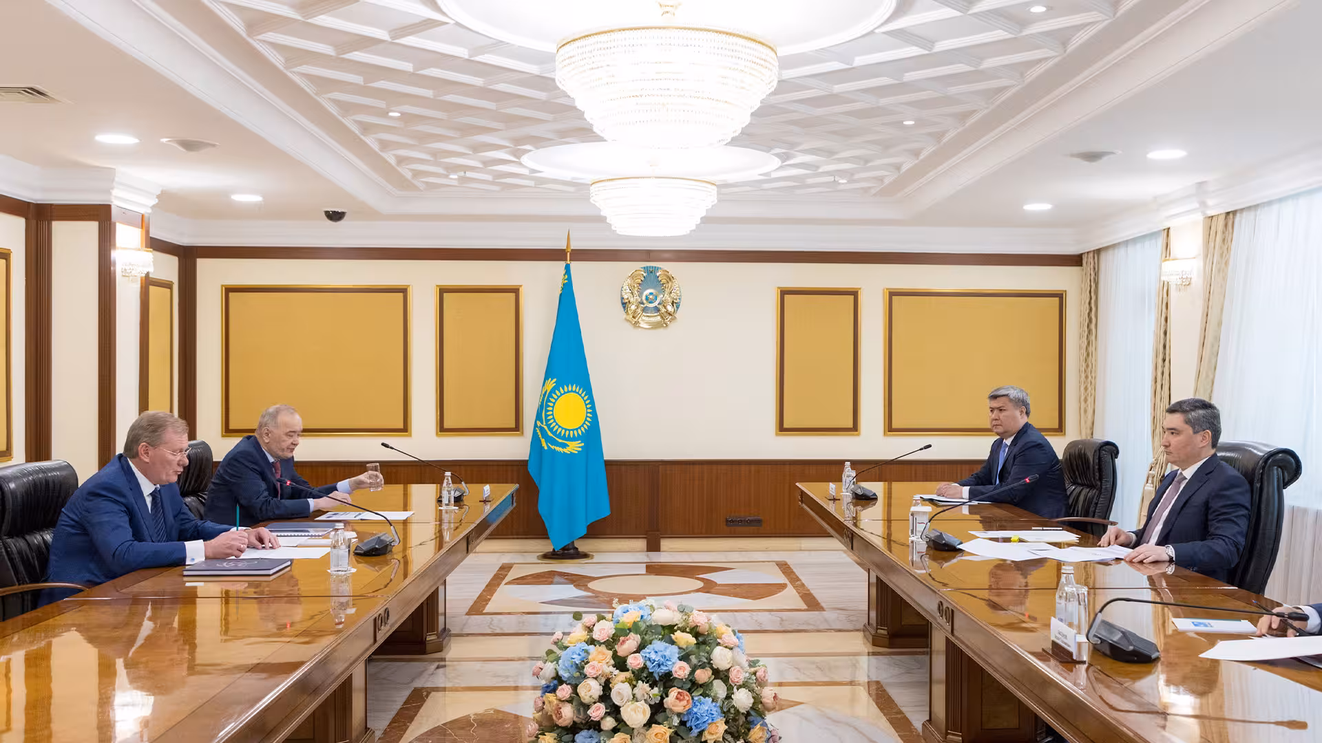 <p>Kazakhstan&rsquo;s Bektenov and CPC&rsquo;s Gorban discuss pipeline expansion targeting 1bn tonnes of oil by October 2025</p>