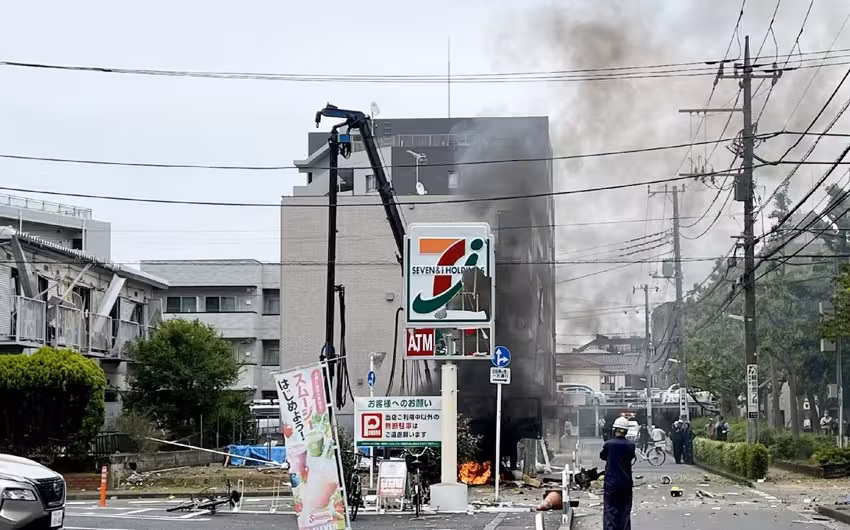 <p><b><strong>Tokioda metro bekati yaqinida yuz bergan portlash natijasida 10 kishi jarohat oldi</strong></b></p>