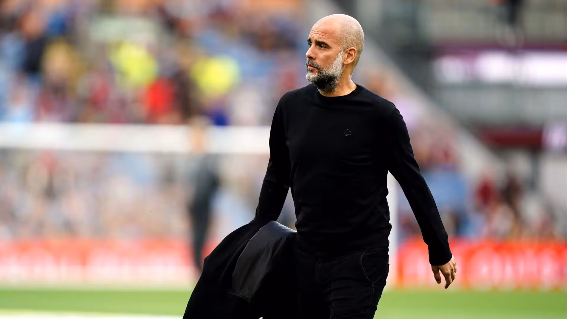 <p><b>&ldquo;Manchester Siti&rdquo; yozda ikkita himoyachi sotib oladi</b></p>