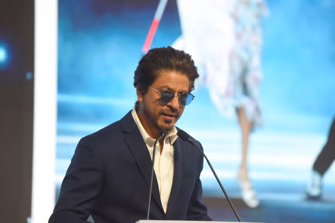 <p><b><strong>Met Gala’da uni tanishmadi: Bollivud qiroli Shohrux Xonning 5 yil tanaffus qilishiga nima majbur qilgandi?</strong></b></p>