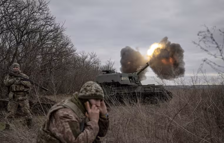 <p><b>Rossiya Ukrainaga urushni 2 xil yo‘l bilan to‘xtatishni taklif qildi </b></p>