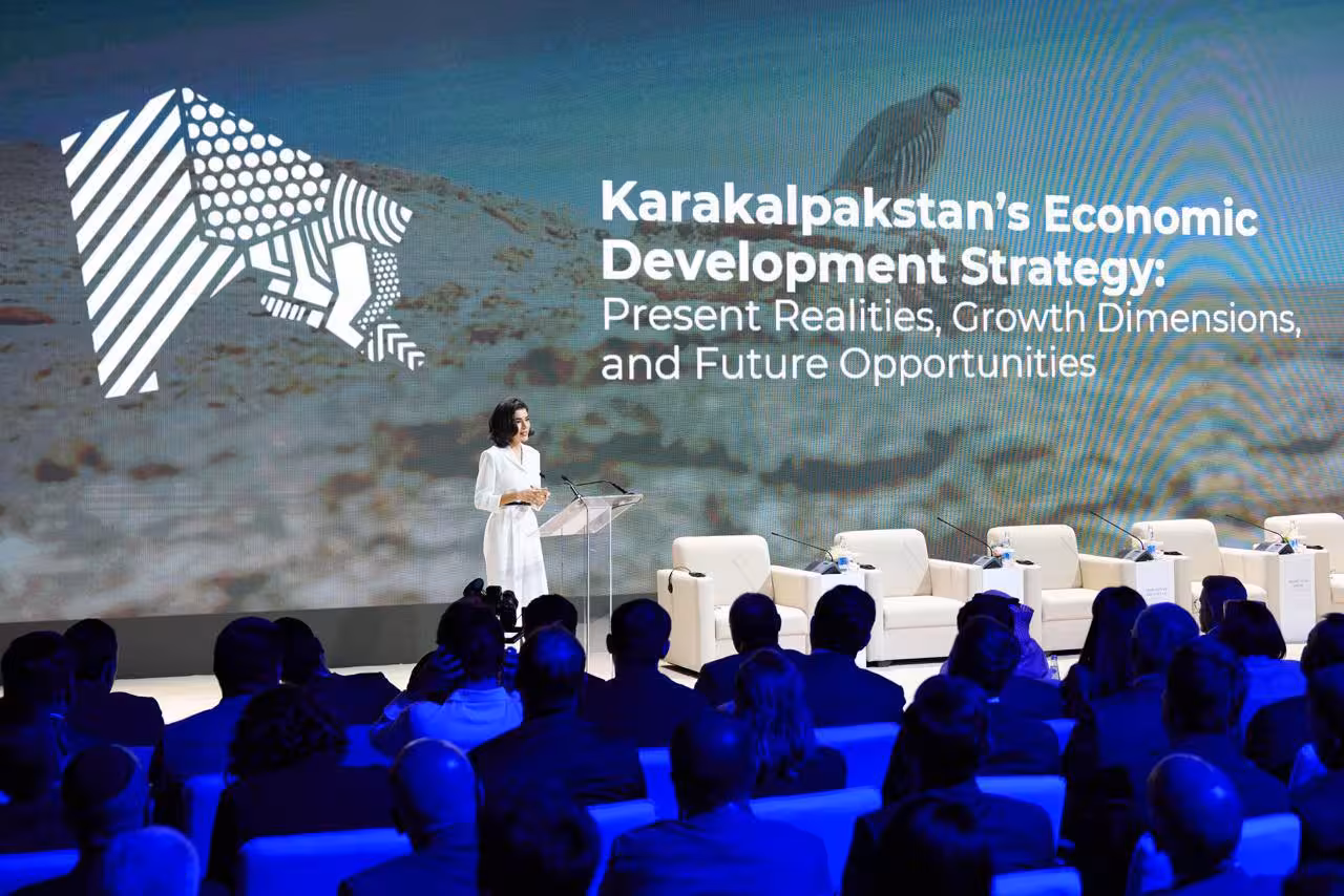 <p><b><strong>Saida Mirziyoyeva IV Toshkent xalqaro investitsiya forumi doirasidagi sessiyada ishtirok etdi</strong></b></p>
