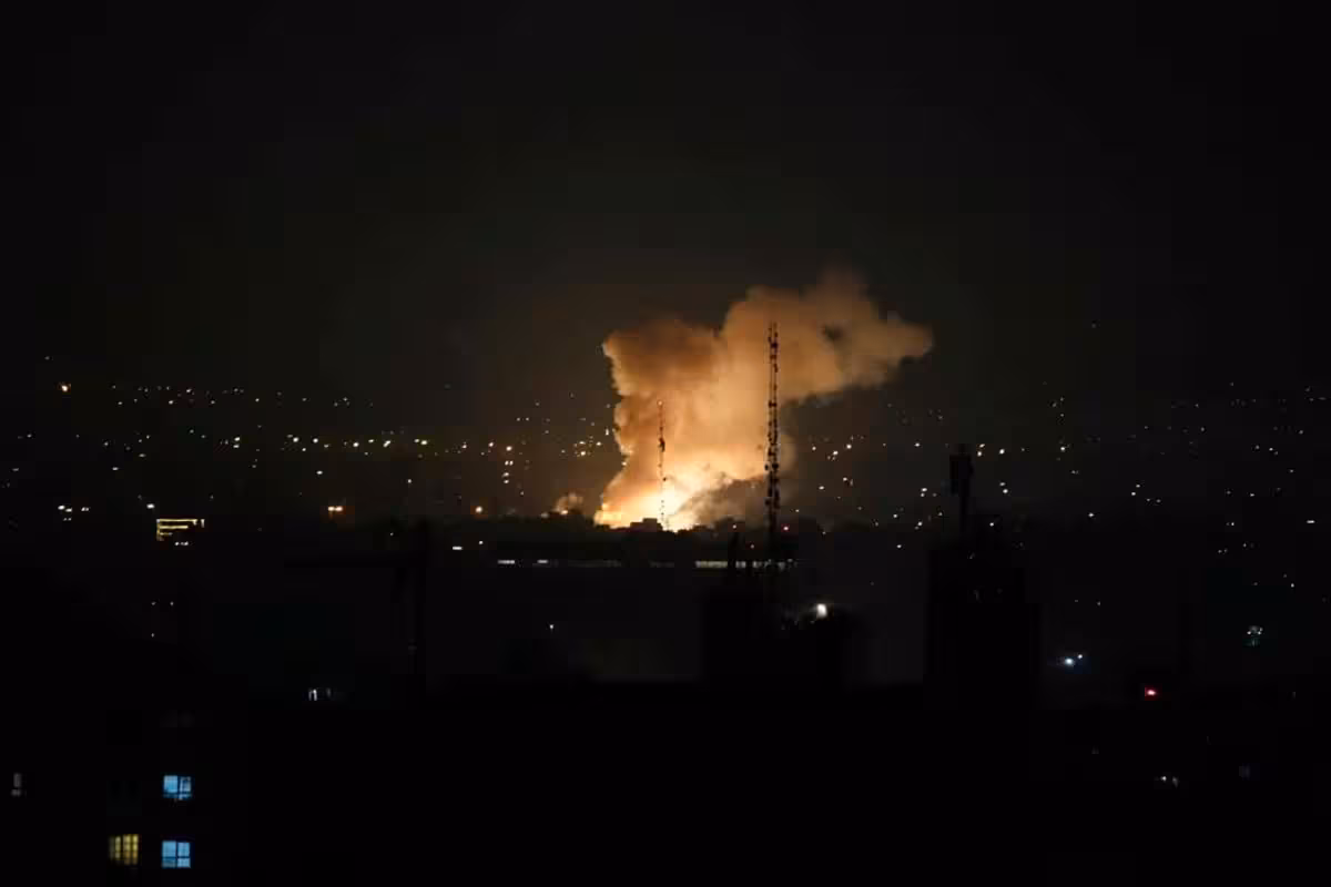 <p><b><strong>Isroil Eronga havodan hujum qildi (foto, video)</strong></b></p>