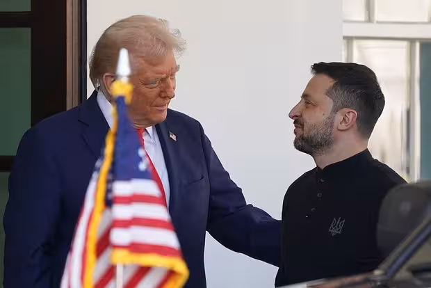 <p><b>Tramp Kanadada o‘tkaziladigan G7 sammitida Zelenskiy bilan muzokaralar olib boradi</b></p>
