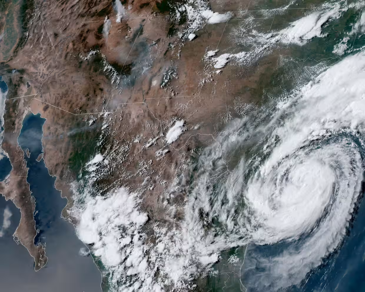 <p><b>NASA: Ob-havo hodisalarining intensivligi keskin oshgan</b></p>
