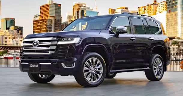 <p><b><strong>Toyota o‘zining yanada kuchli Land Cruiser avtomobilini taqdim etdi</strong></b></p>