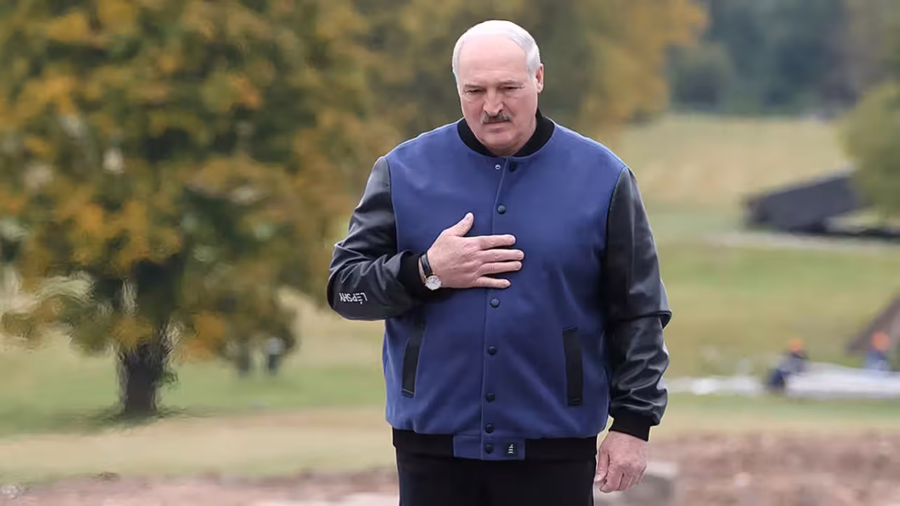 <p><b>&ldquo;Yeyishga hech narsa qolmaydi&rdquo;: Lukashenko Belarusda oziq-ovqat inqirozi xavfi haqida ogohlantirdi</b></p>