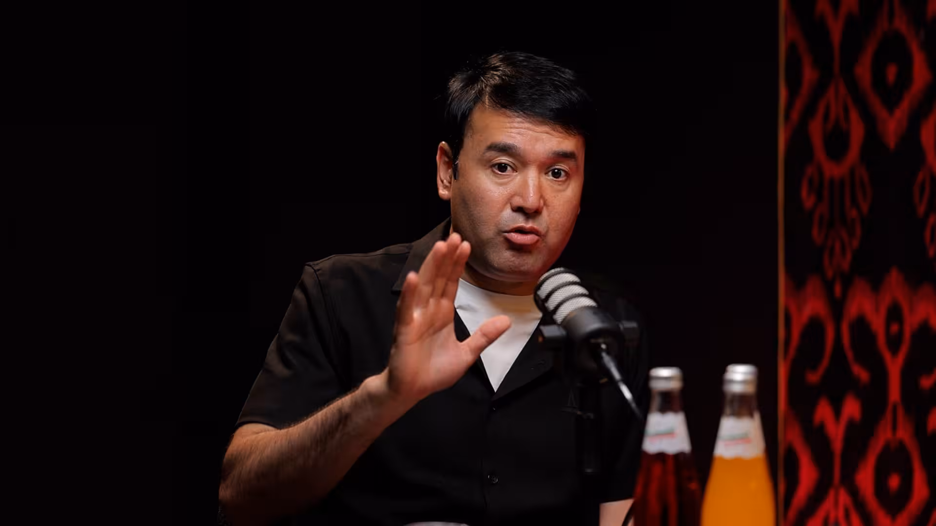 <p><b></b>“Migrantlarimizga yangi mehnat bozorini topishimiz kerak” — Rasul Kusherbayev Rossiyada qiynalayotgan hamyurtlarimiz haqida gapirdi (video)</p>