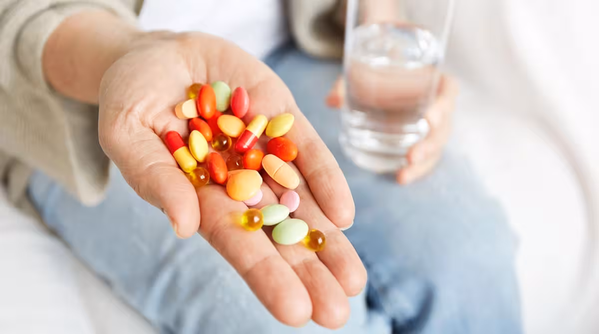 <p><b>Endokrinolog B guruhi vitaminlari onkologiya xavfini oshirishi mumkinligi haqida</b> <b>ogohlantirdi</b></p>