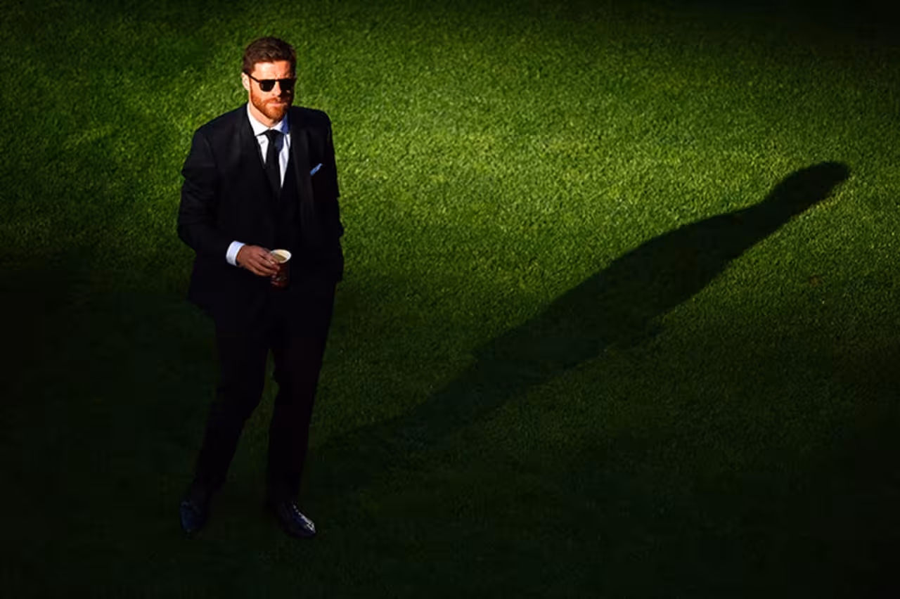 <p><b><strong>Ronaldudan penaltini tortib olgan, Kasilyas bilan mojaroda Mourinyoni qo&lsquo;llab-quvvatlagan va maydondagi &ldquo;o&lsquo;ynovchi murabbiy&rdquo; bo&lsquo;lgan Xabi Alonso haqida</strong></b></p>