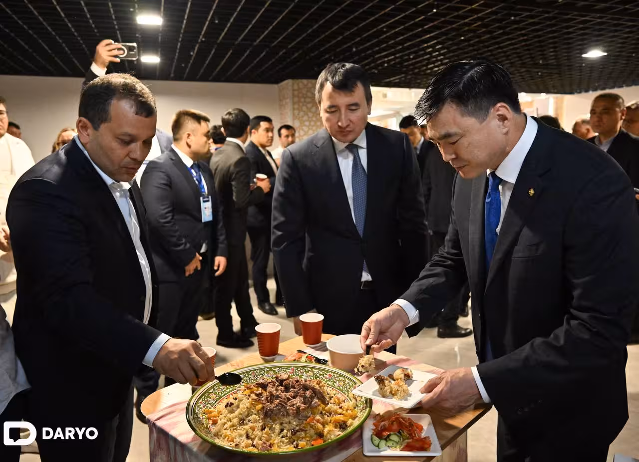 <p><b><strong>Ulan-Batorda Made in Uzbekistan shourum-ko‘rgazmasi va milliy savdo uyi ochildi (foto)</strong></b></p>