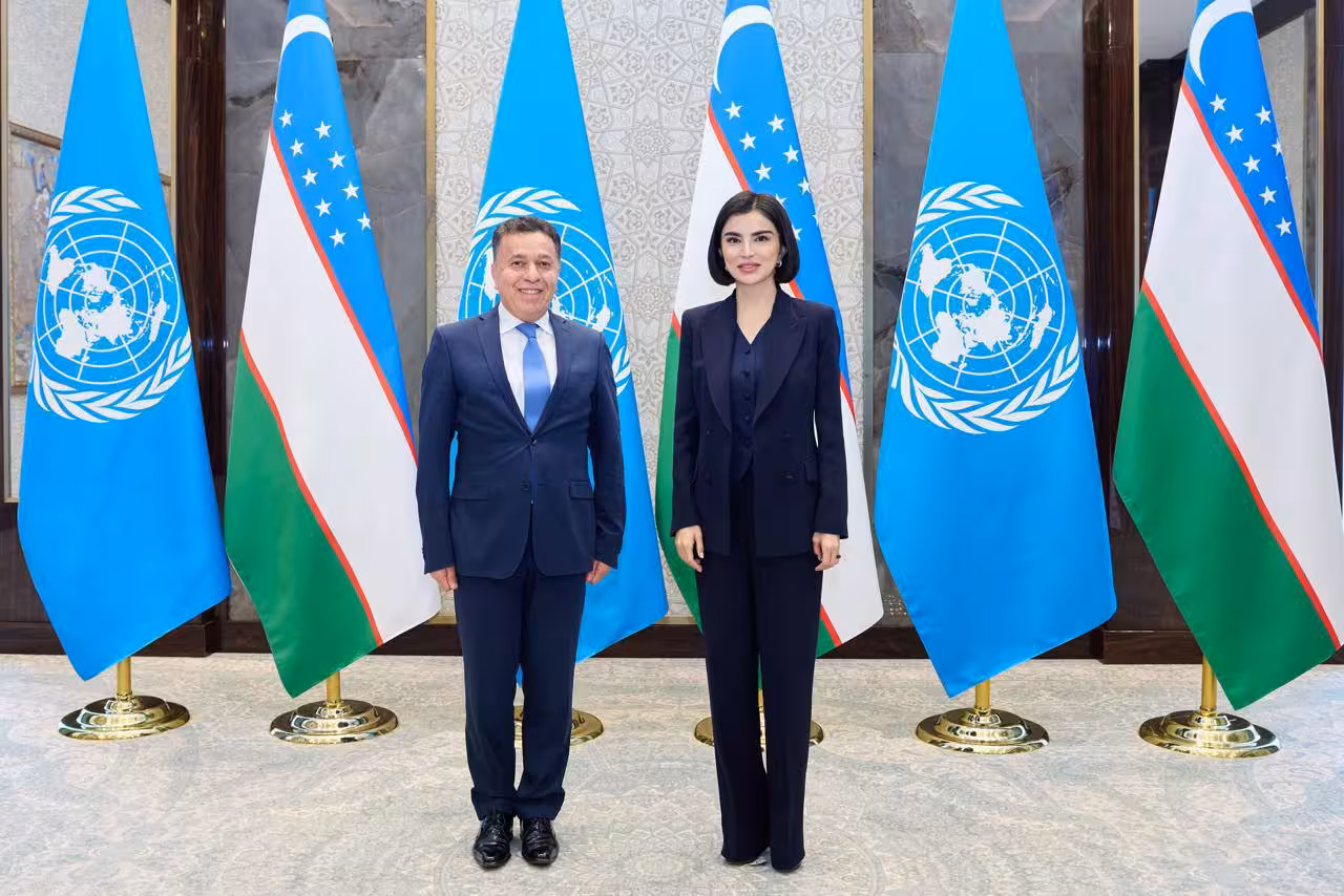 <p><b><strong>Saida Mirziyoyeva BMTning Davlat xizmati bo‘yicha xalqaro komissiyasi rahbari bilan uchrashdi. Nimalar muhokama qilindi?</strong></b></p>