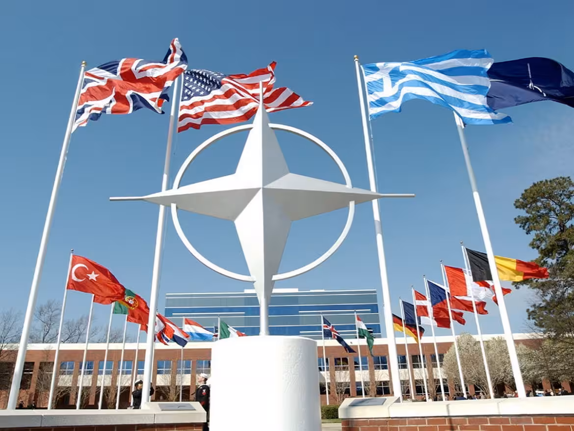 <p><b><strong>NATO tarixi – dunyodagi eng qudratli harbiy tashkilotning obro‘si pasaymoqdami?</strong></b></p>