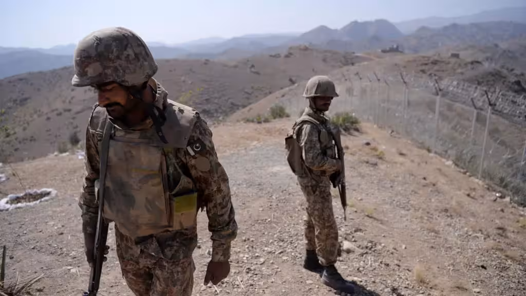 <p><b><strong>Pokistonda bomba portlashi oqibatida 13 nafar askar halok bo‘ldi</strong></b></p>