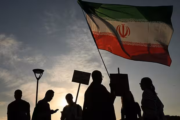 <p><b>Eron AQSH bilan muzokaralarni qayta boshlash shartini aytdi</b></p>