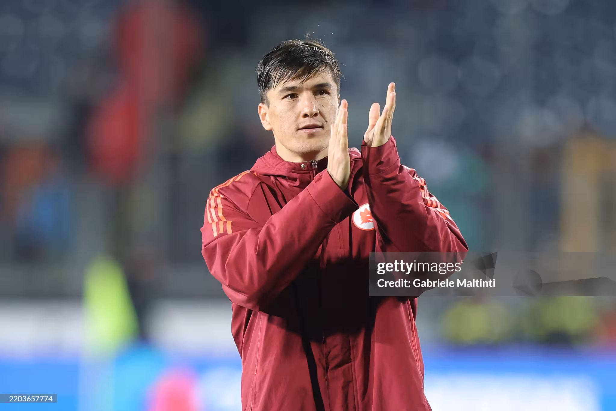 <p><b>Shomurodov kelajagi borasida qaror qabul qildi — Romapress</b></p>
