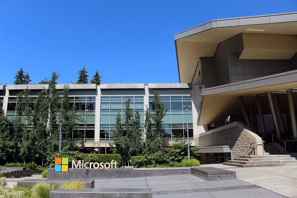 <p><b></b>Microsoft 9 mingga yaqin xodimini ishdan bo‘shatdi</p>
