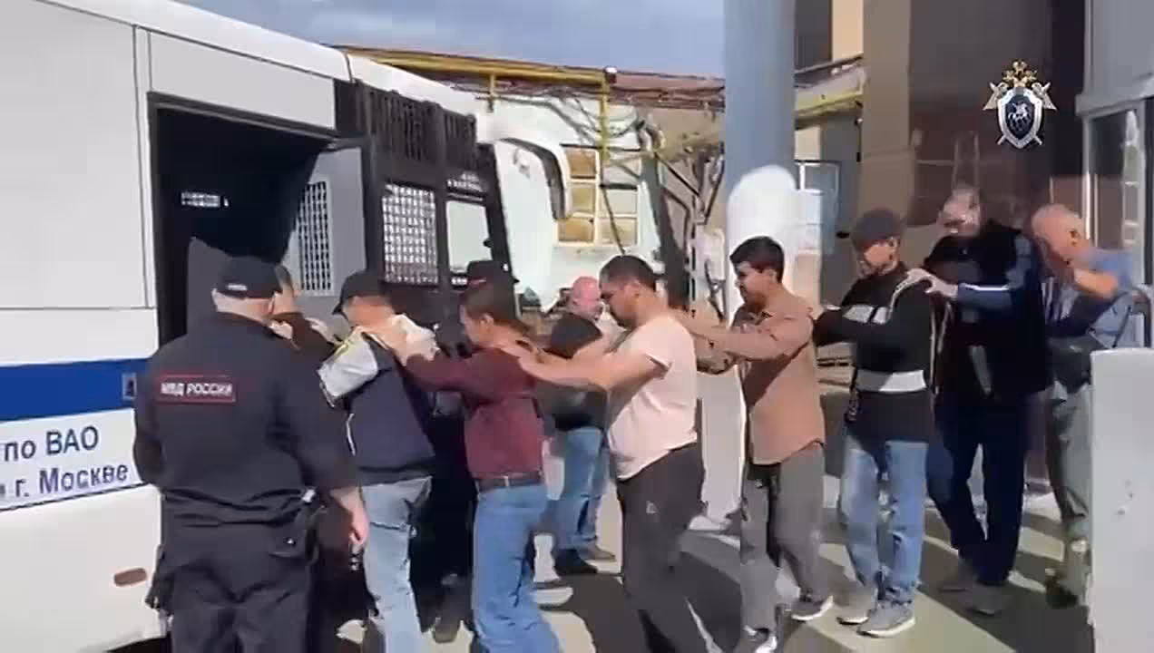 <p><b>Moskvadagi reydda 500 dan ortiq migrant ushlandi (video)</b></p>