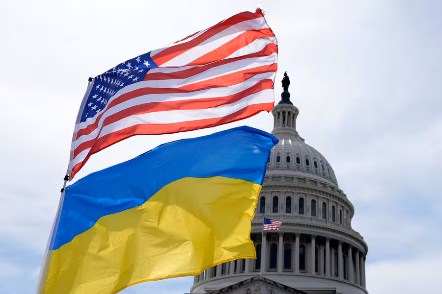 <p><b>“Ukrainani qurollantirish uchun AQSH Xitoydan qarz olishga majbur” — amerikalik senator</b></p>
