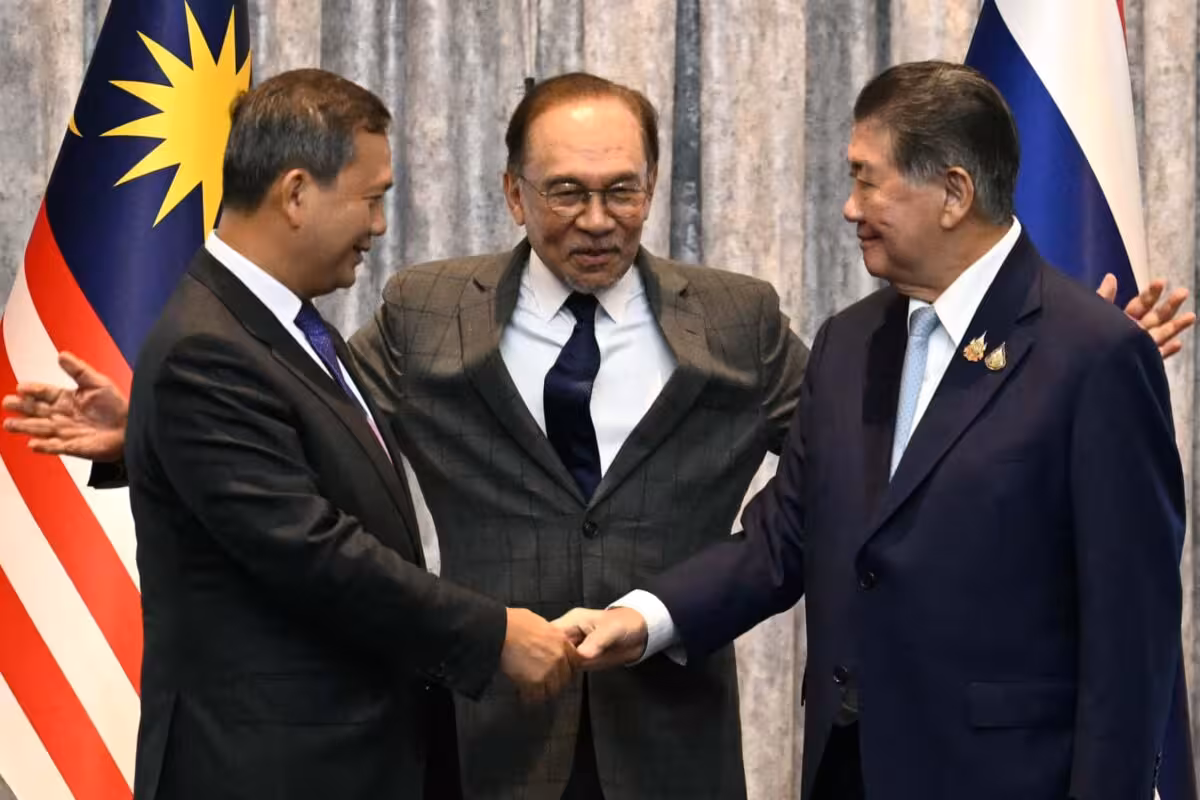 Tailand va Kambodja hech qanday shartlarsiz otashkesimga kelishib oldi (video)
