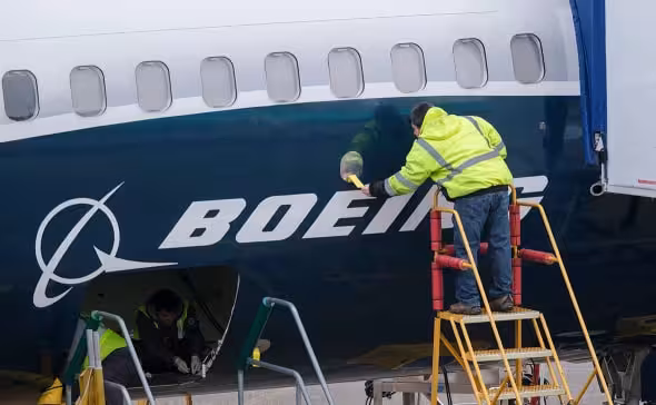 Бангладеш АҚШдан божхона тўловларини камайтириш учун 25 та Boeing самолётини сотиб олишни режалаштирмоқда