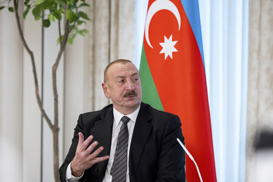 Ozarbayjon prezidenti SSSRni o‘z mamlakatini bosib olishda aybladi