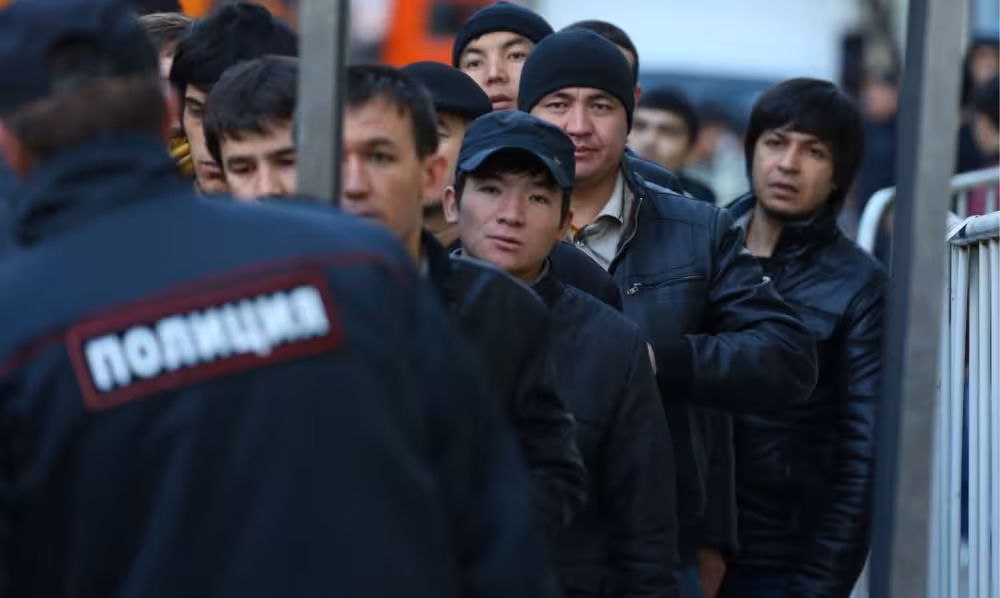 Айрим мигрантлар учун Россияга кириш умрбодга тақиқланиши мумкин