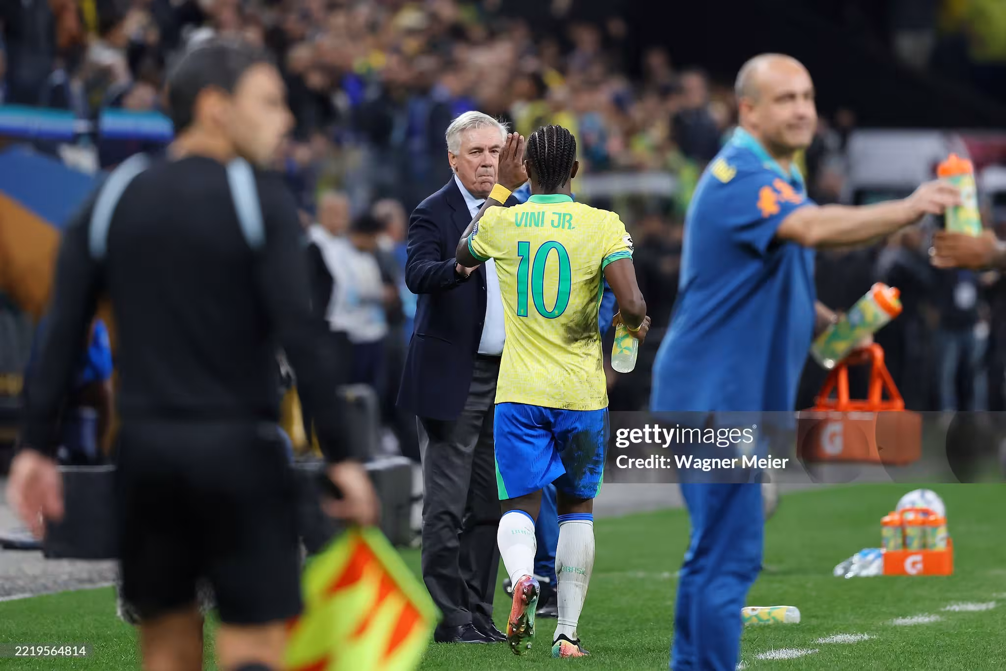 Vinisius sentyabr oyida Braziliya terma jamoasiga chaqirilmaydi