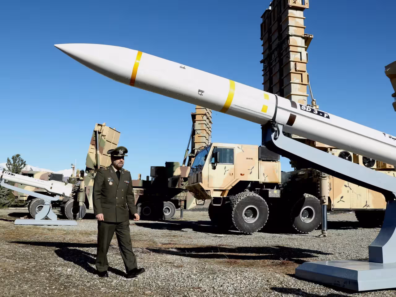 Eron Isroilga kuchliroq raketalar bilan tahdid qildi