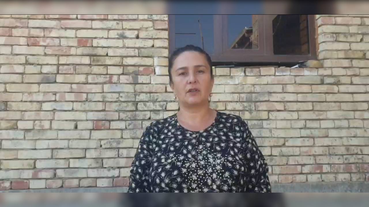 Qashqadaryoda uch bolasi bilan koʻchada qolayotgan ayol najot istamoqda
