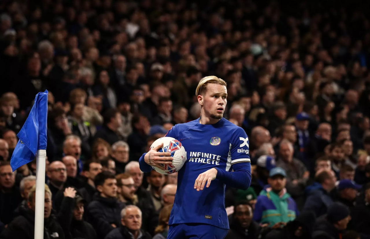 “Chelsi” futbolchisi mashina haydash huquqidan mahrum etildi