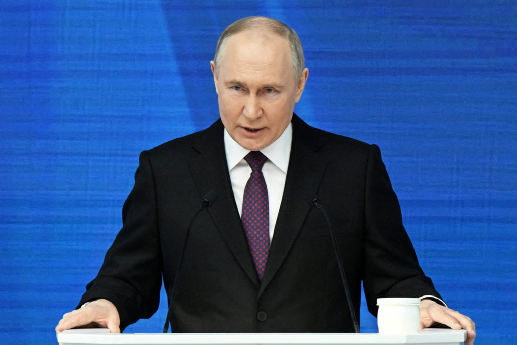 “Ukrainadagi har qanday G‘arb qo‘shinlari Rossiya nishoni bo‘ladi” — Putin