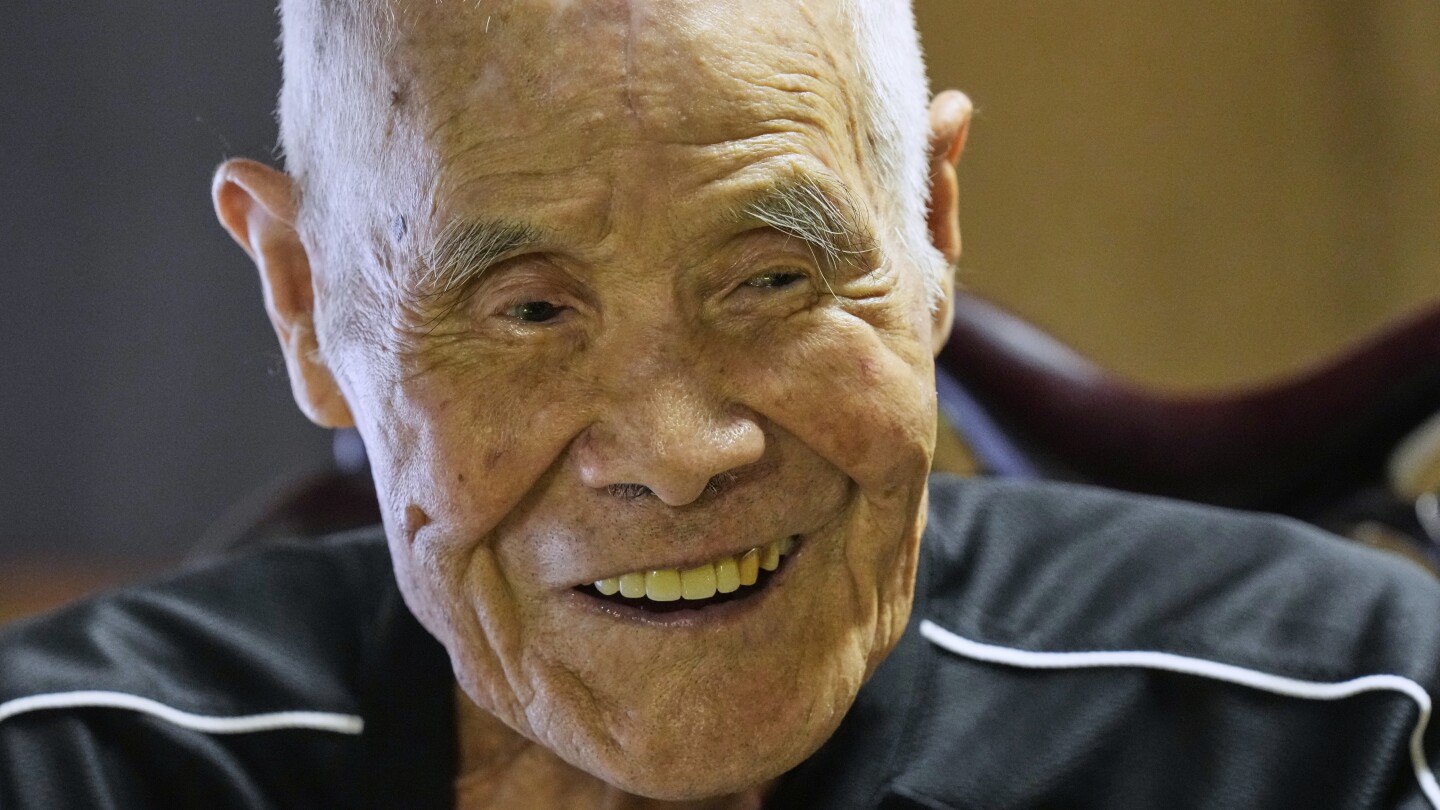 Internetda Ukraina ayollarining yalangoch fotosuratlari Komik jinsiy aloqa geylarni gazablantiradi