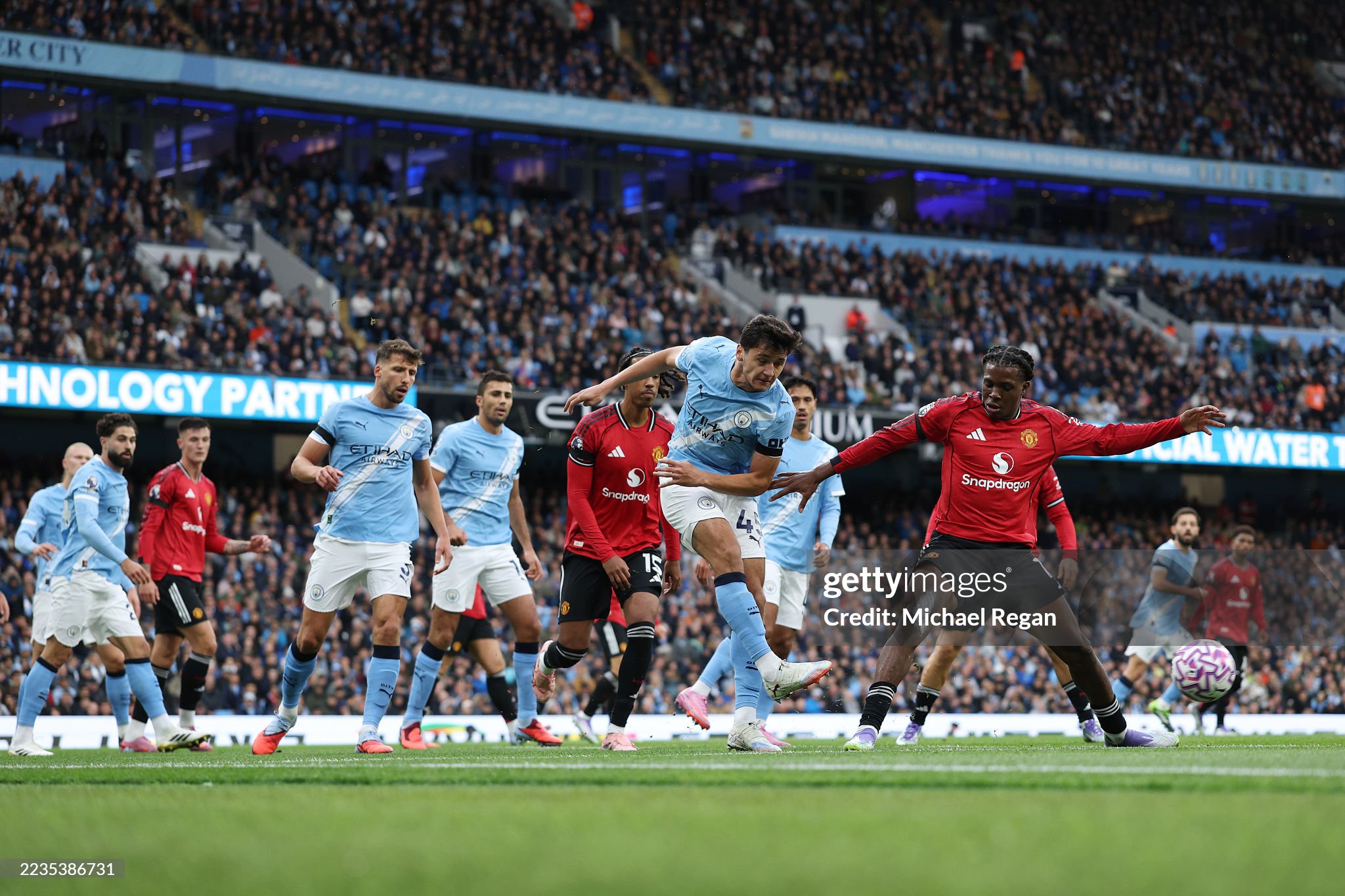 Abduqodir Husanovning “Manchester Yunayted”ga qarshi o‘yini qanday baholandi?