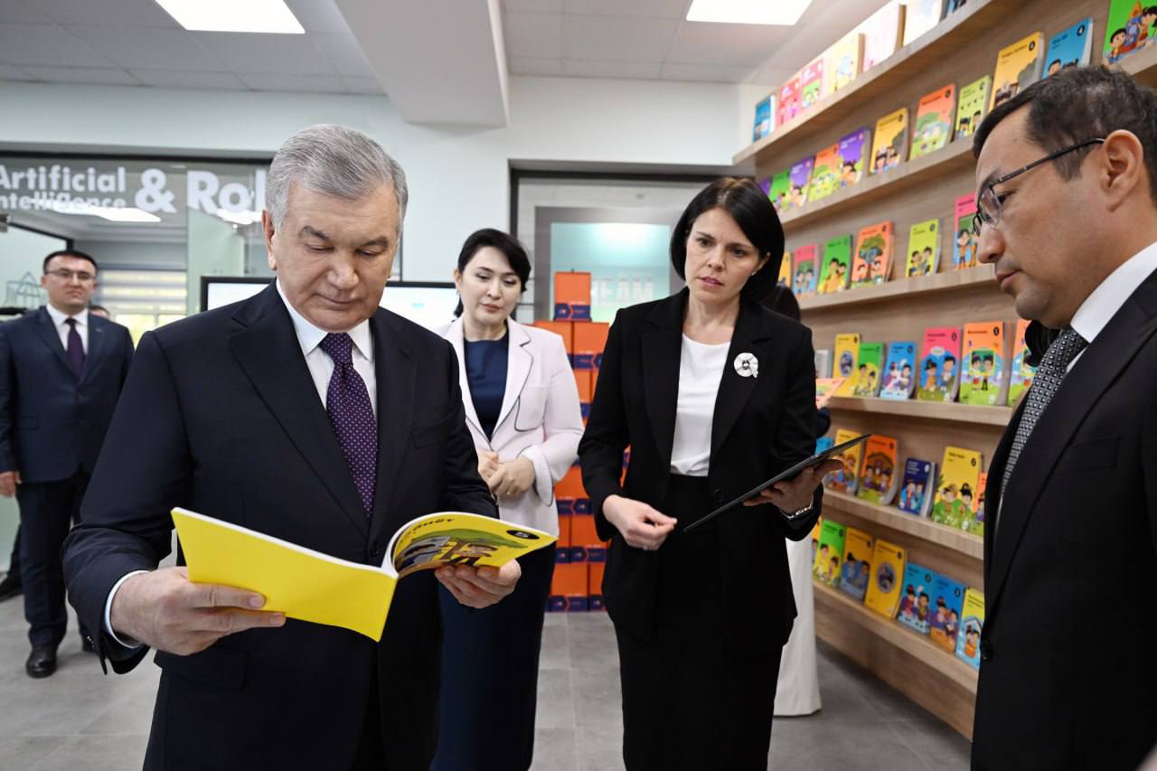 Шавкат Мирзиёев посетил детский оздоровительный лагерь «Ренессанс» в Бостанлыке (фото)