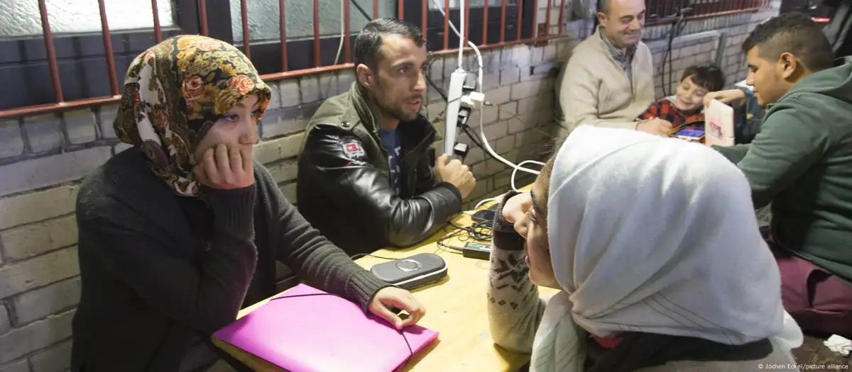 Germaniyada migrant va qochqinlar soni 50 ming kishiga kamaydi